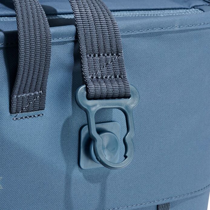 carryouttm-soft-cooler-tote-30-l-m7 250815_hydro_cooler_details_14839_6.jpg