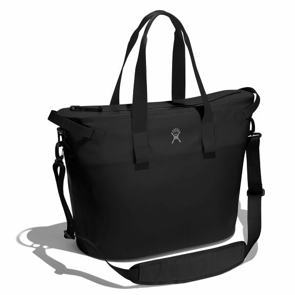 26-l-day-escapetm-tote-t4 26-l-day-escape-soft-cooler-tote-black-angled_1_1.jpg