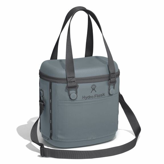 carryouttm-soft-cooler-10-l-d9 6pco043-carryout-cooler-10l-shale-gray-angled_1_1.jpg