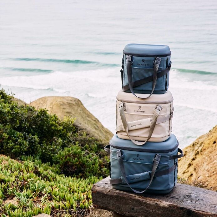 carryouttm-soft-cooler-30-l-a7 hf_carryout_bouwer_d1_l1_torrey_pines_still_life_0252_1_6.jpg
