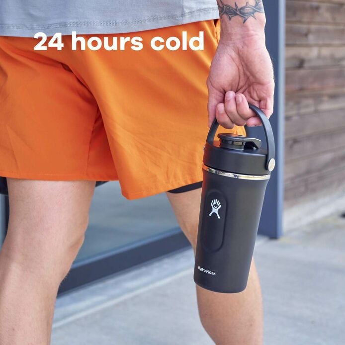 24-oz-insulated-shaker-bottle-o7 hydro_flask_ecomm_en_insulated_shaker_pt03_2000x2000px_4.jpg